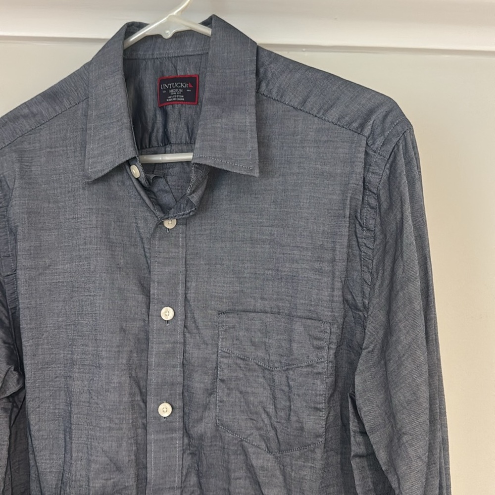 UNTUCKit Pio Cesare Long Sleeve Button Down Shirt - Medium / Slim Fit / Navy - Picture 2 of 7